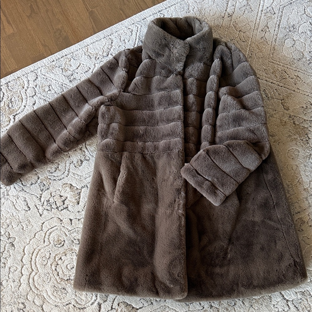 Jones New York Brown Faux Fur Coat